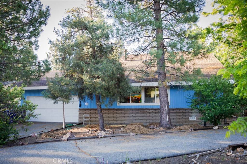 Big Bear Lake, CA 92315,229 Oriole DR