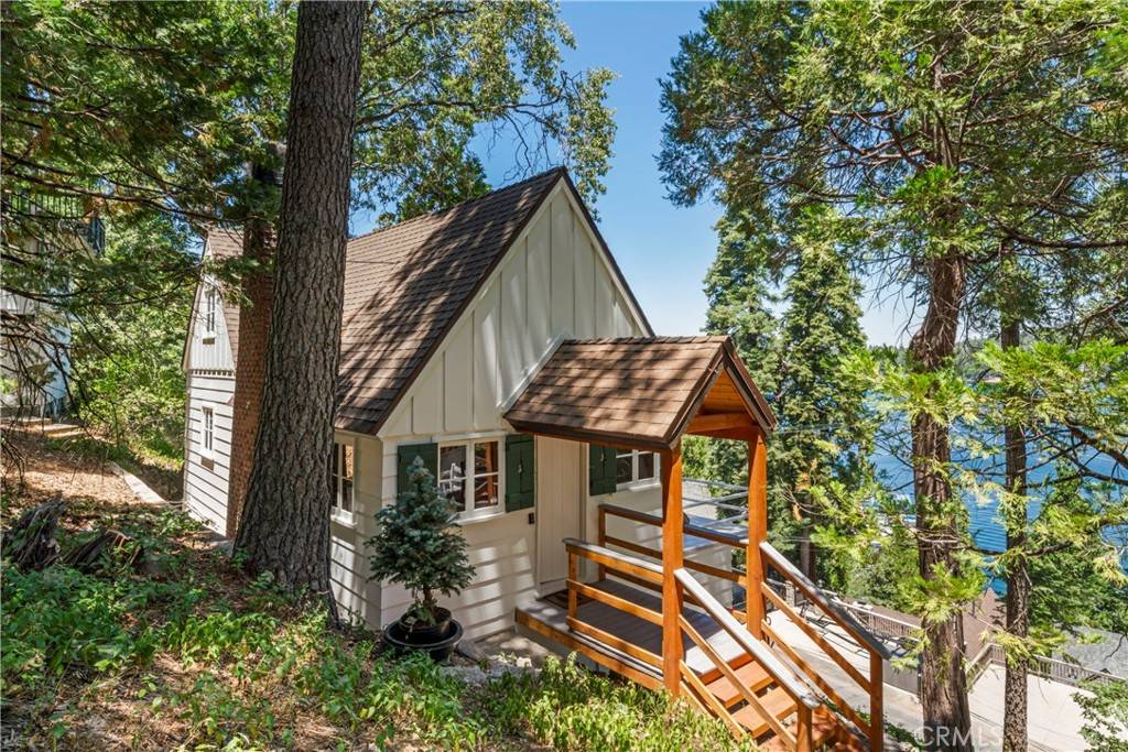 Lake Arrowhead, CA 92352,28901 Palisades DR