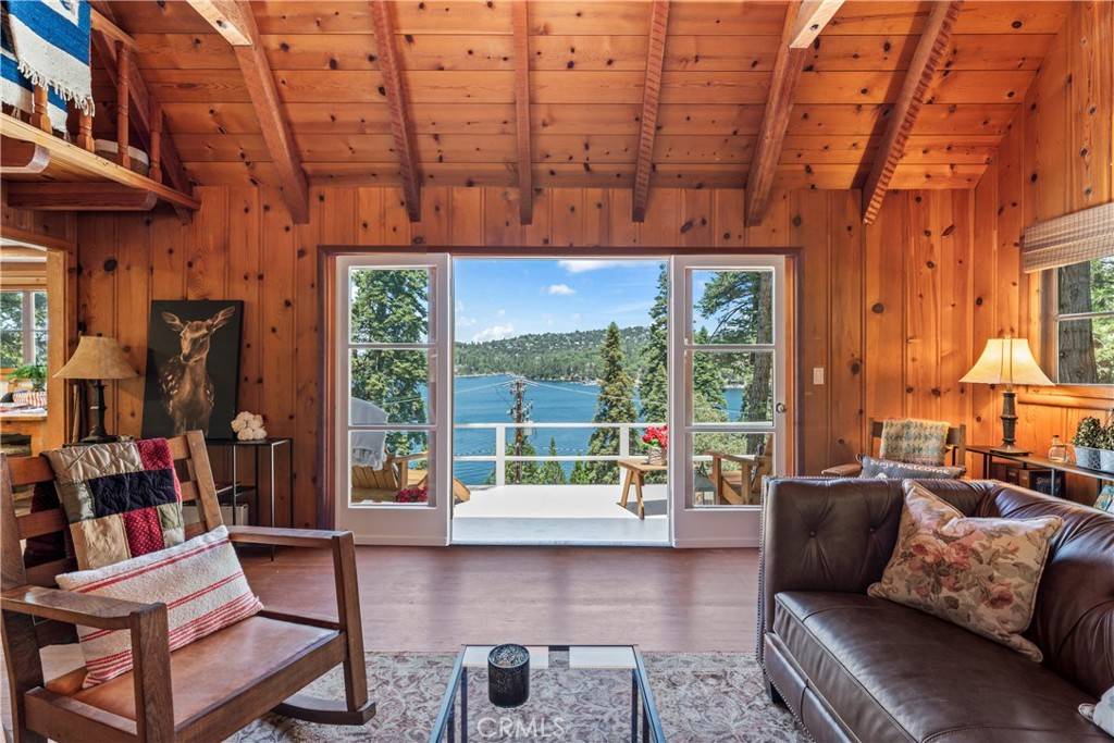 Lake Arrowhead, CA 92352,28901 Palisades DR