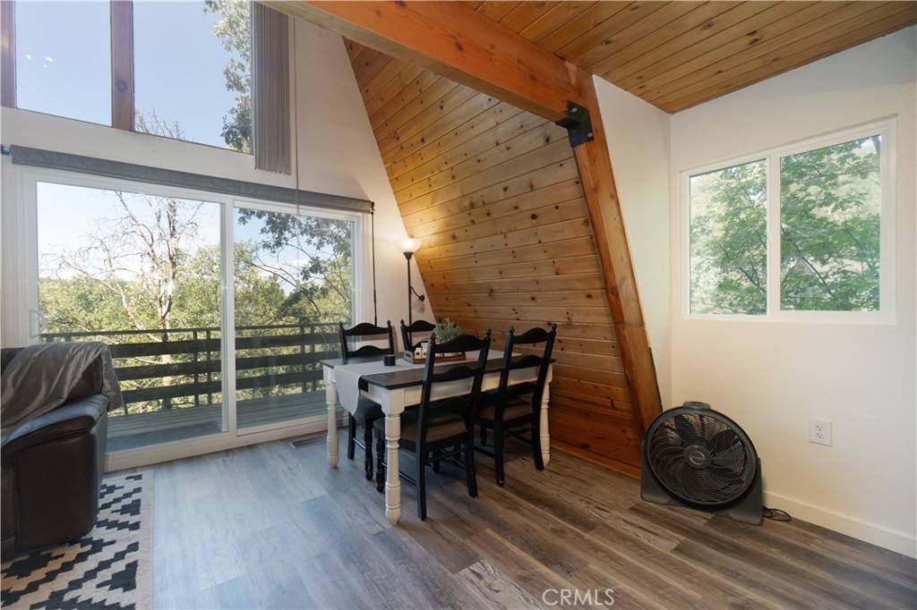 1154 Yukon DR Lake Arrowhead, CA 92352