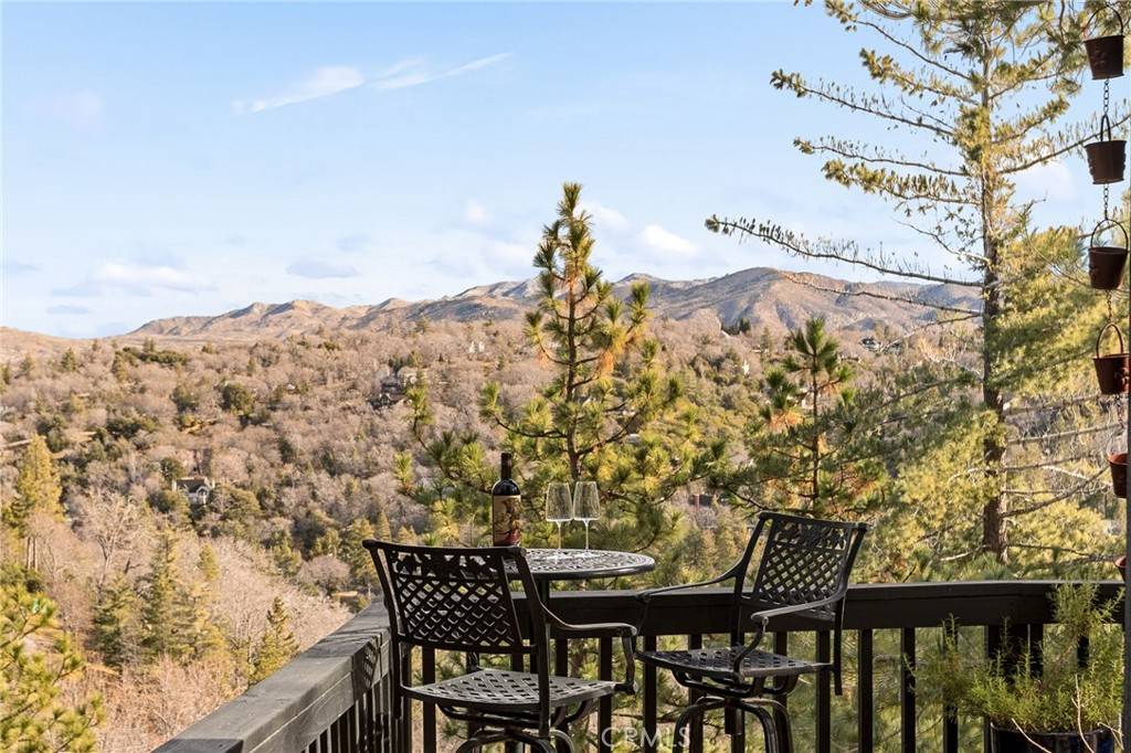 Lake Arrowhead, CA 92352,28264 Arbon LN