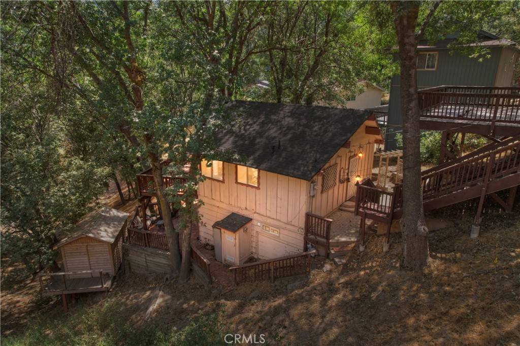 Crestline, CA 92325,463 Dunant DR