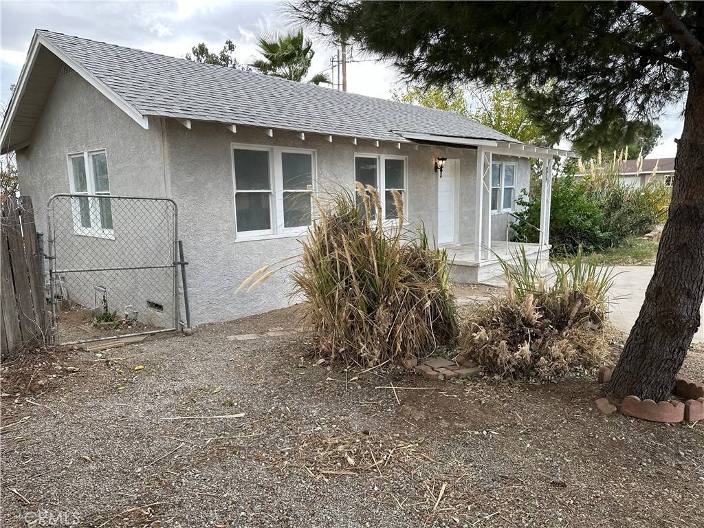 Banning, CA 92220,1574 W Lincoln ST W
