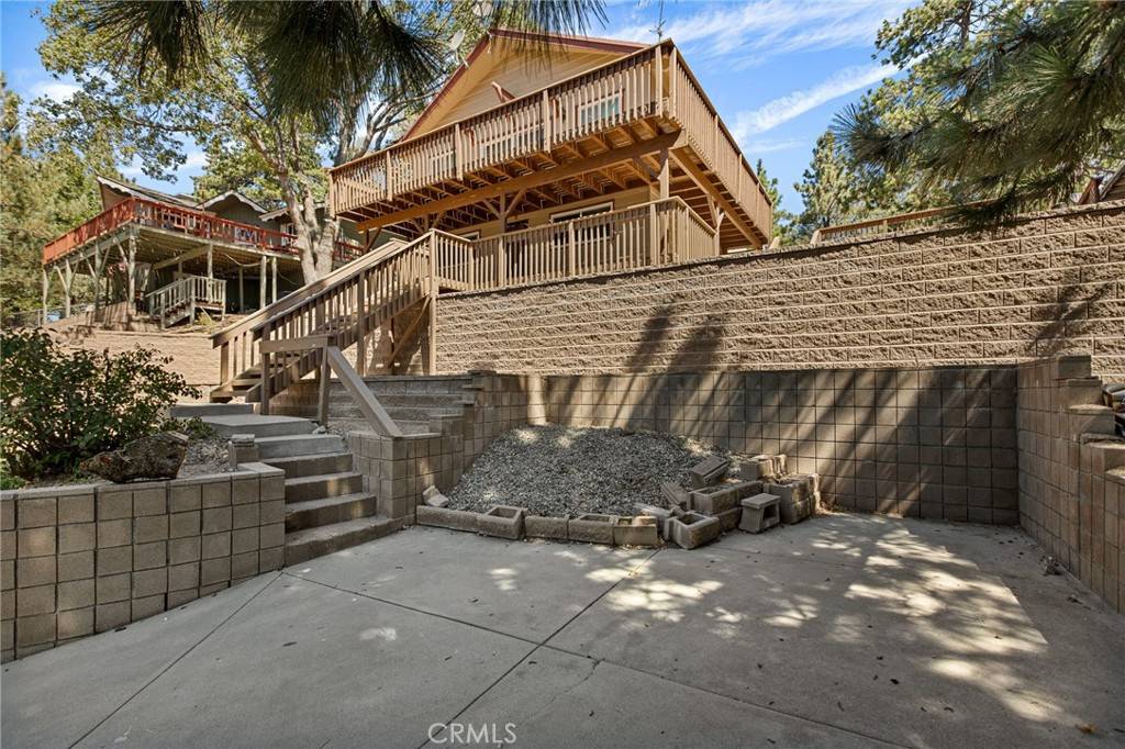 Running Springs, CA 92382,30730 Knoll View DR