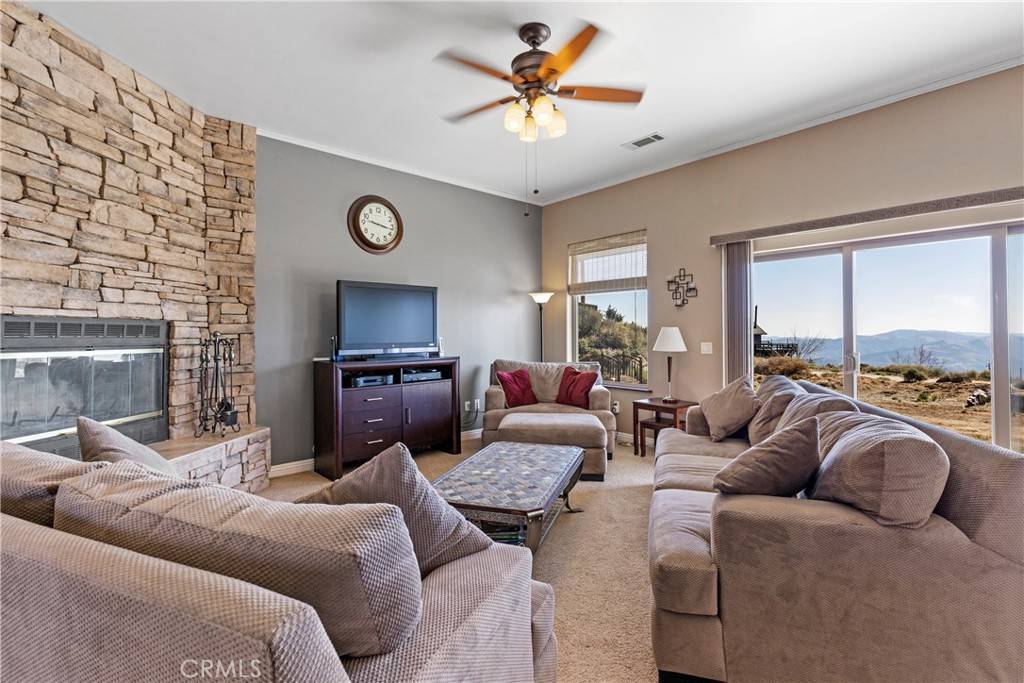 Tehachapi, CA 93561,25661 Territory WAY