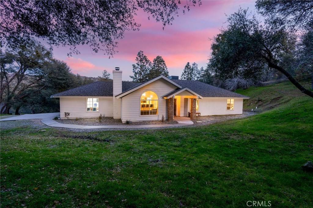 Oakhurst, CA 93644,39370 Forest Park LN