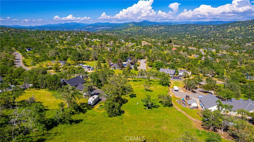 Coarsegold, CA 93614,1 Horseshoe DR