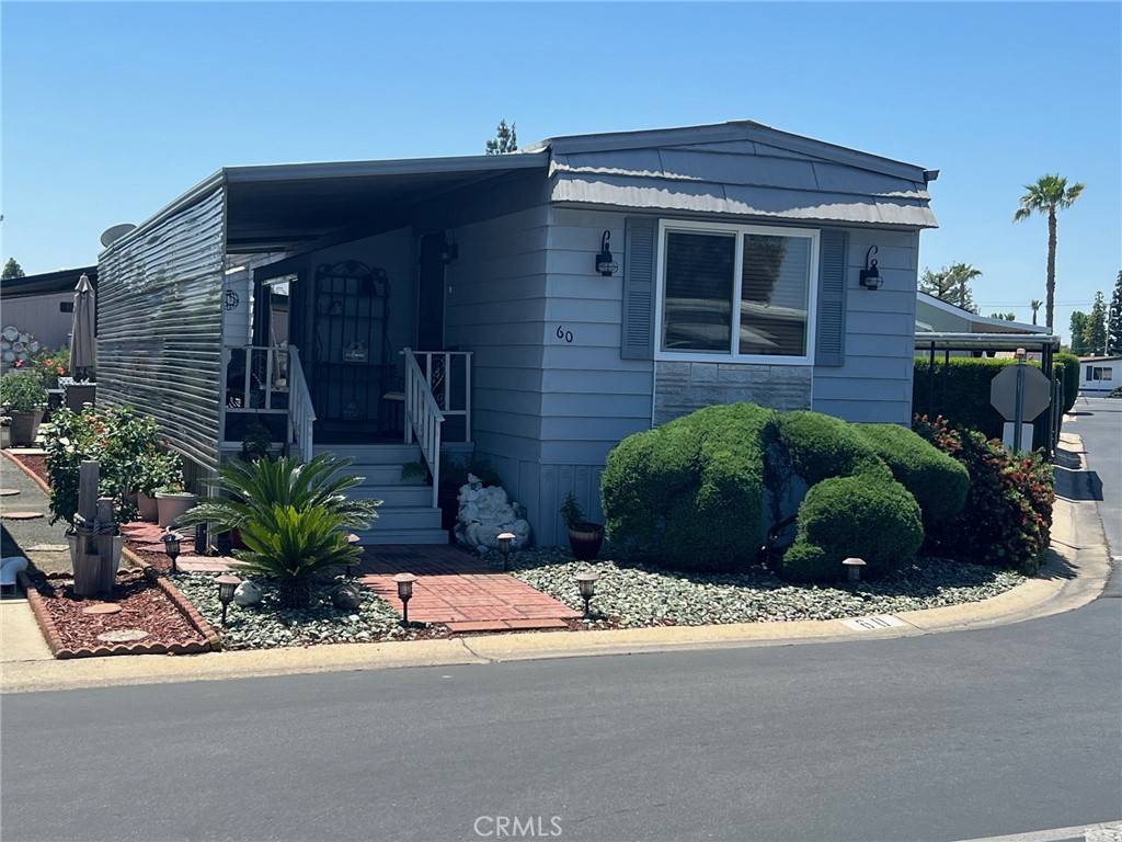 Clovis, CA 93612,1001 Sylmar AVE #60