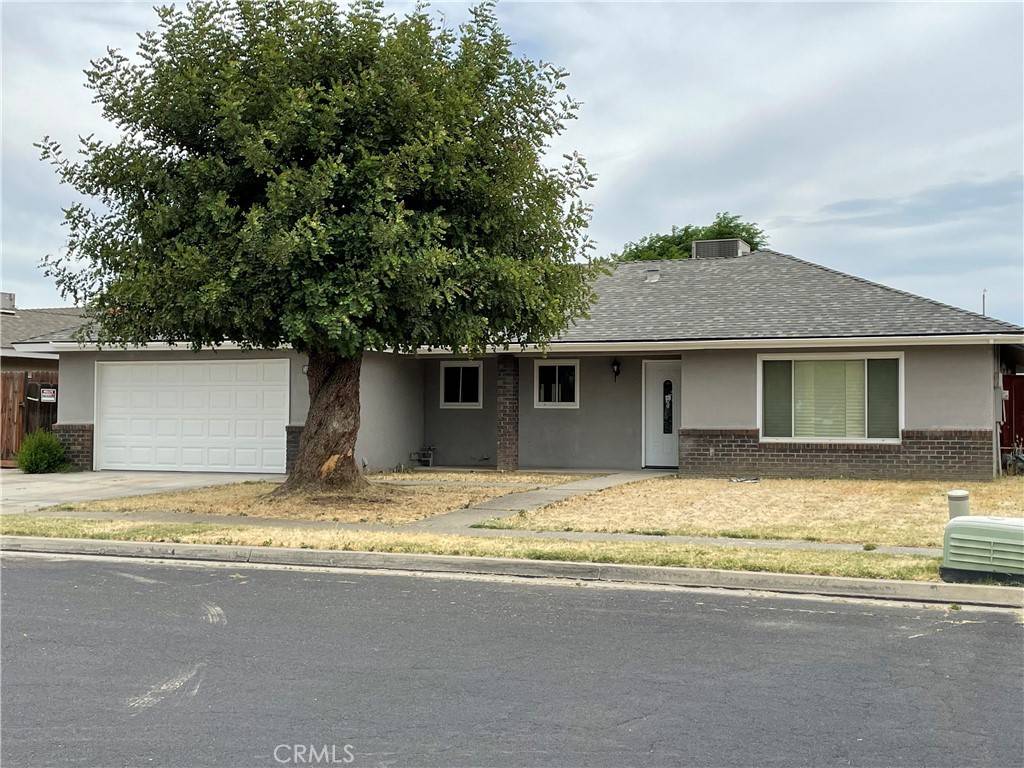 Madera, CA 93637,1007 Aram AVE