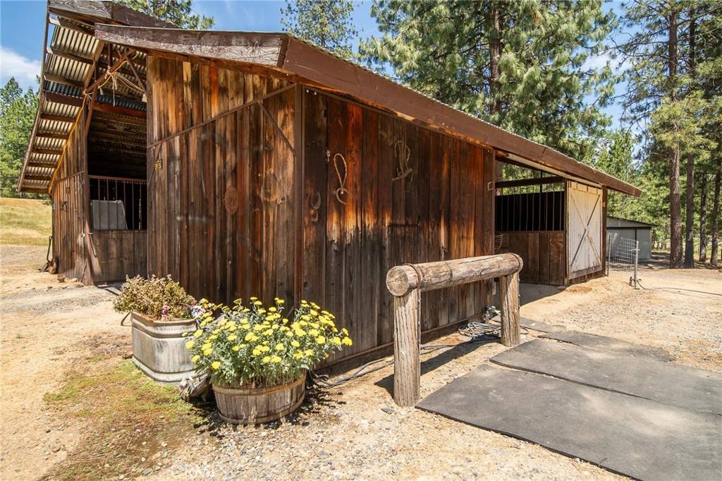 Mariposa, CA 95338,6890 Double Eagle RD