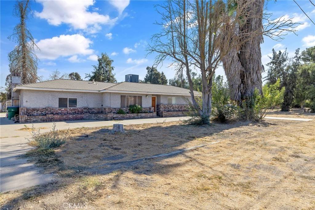 Laton, CA 93242,6125 E Mount Whitney AVE