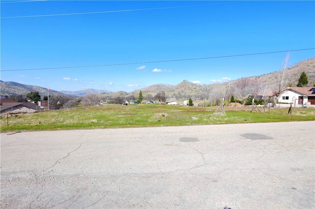 Sanger, CA 93657,209 Lot Lupine Dr