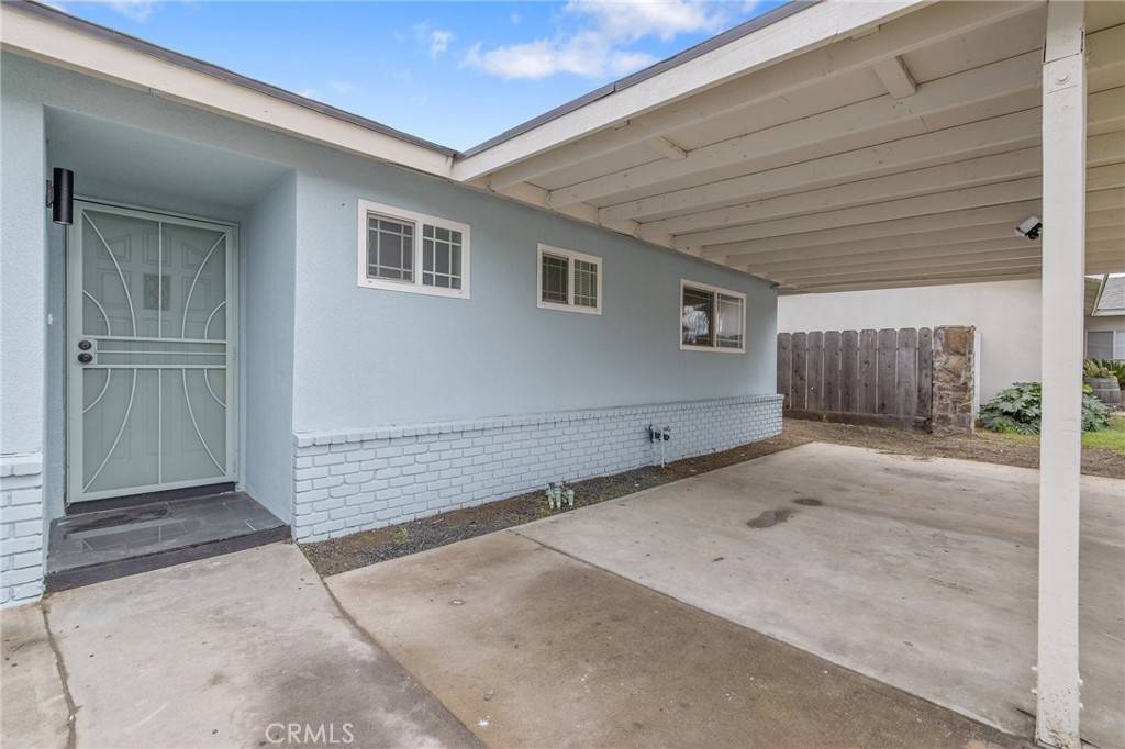 Porterville, CA 93257,288 N Balmayne ST