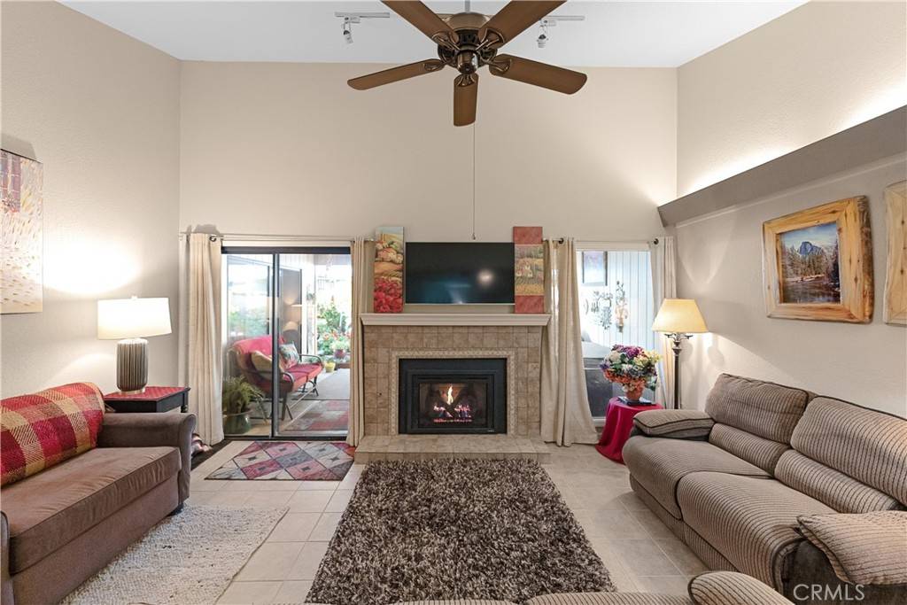 Clovis, CA 93611,1715 Tollhouse LN