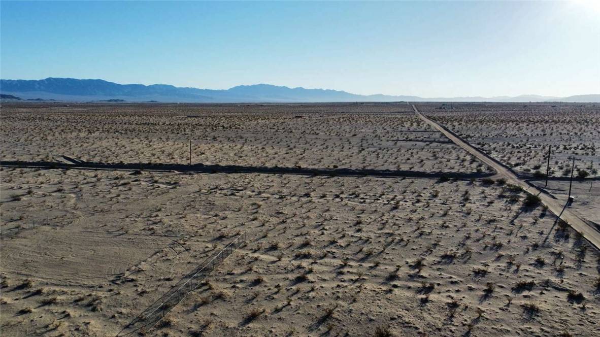 29 Palms, CA 92277,201 2 Mile RD