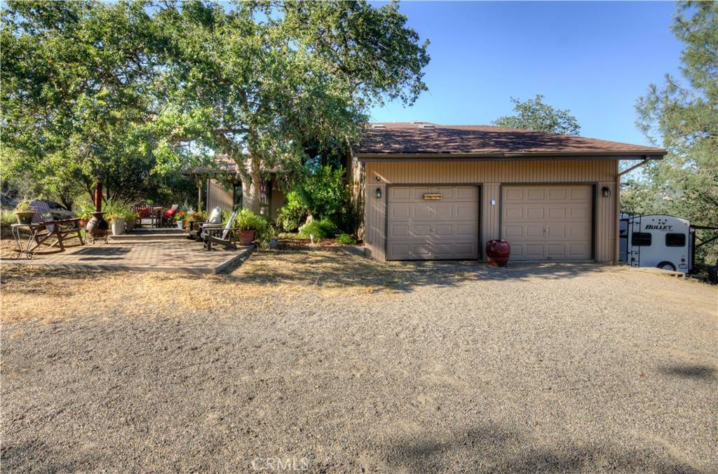 Coarsegold, CA 93614,42197 Wild Stallion