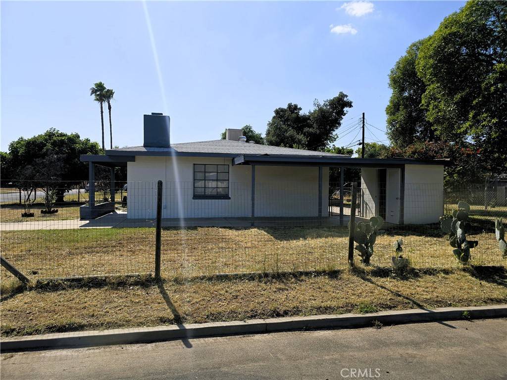 Fresno, CA 93704,155 E Hampton WAY