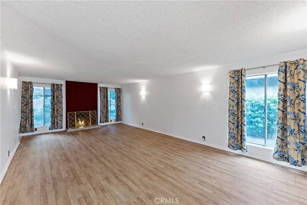 Fresno, CA 93705,3681 N Fruit AVE #A