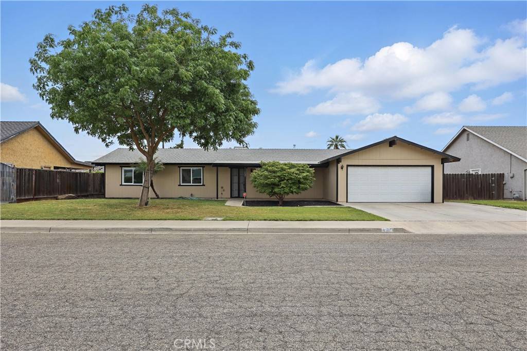 Chowchilla, CA 93610,137 Holiday WAY