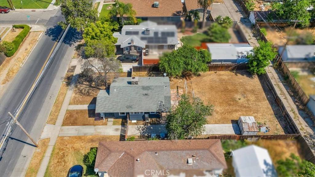 Fresno, CA 93705,1906 N Fruit AVE