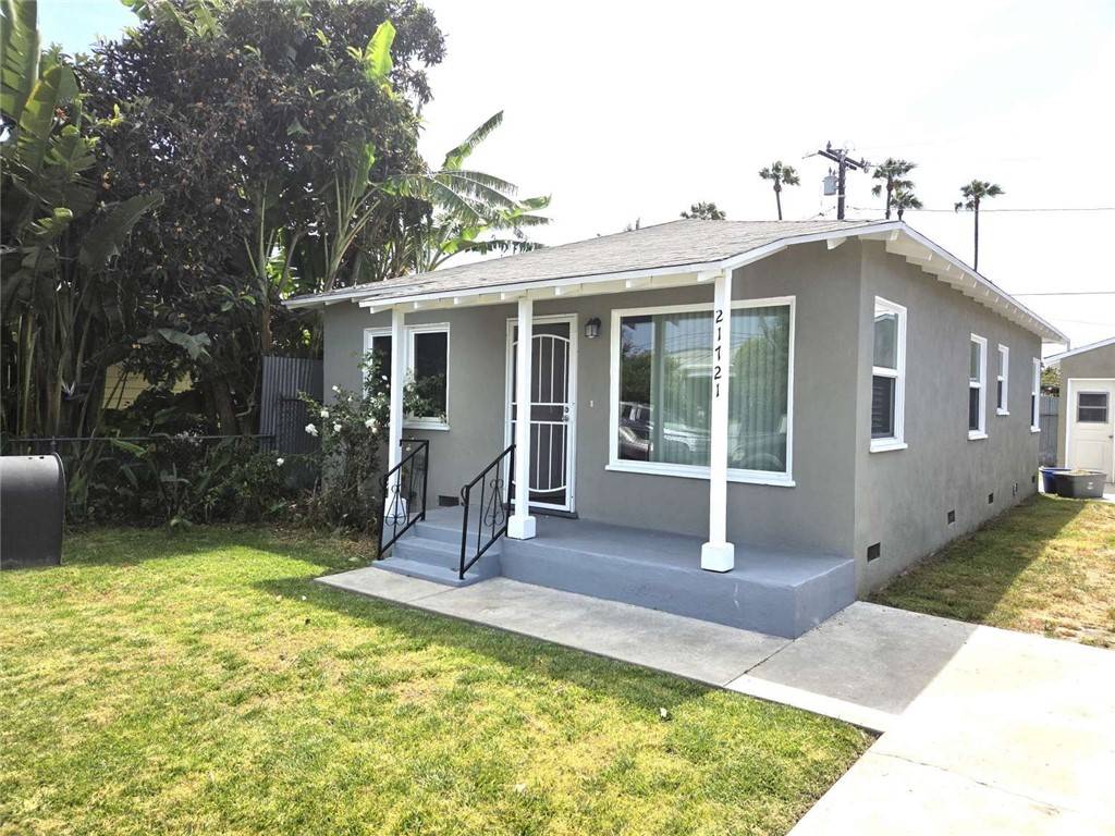 Hawaiian Gardens, CA 90716,21721 Juan AVE