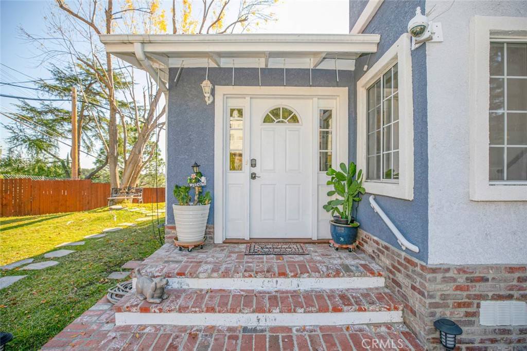 Tujunga, CA 91042,6360 Day ST