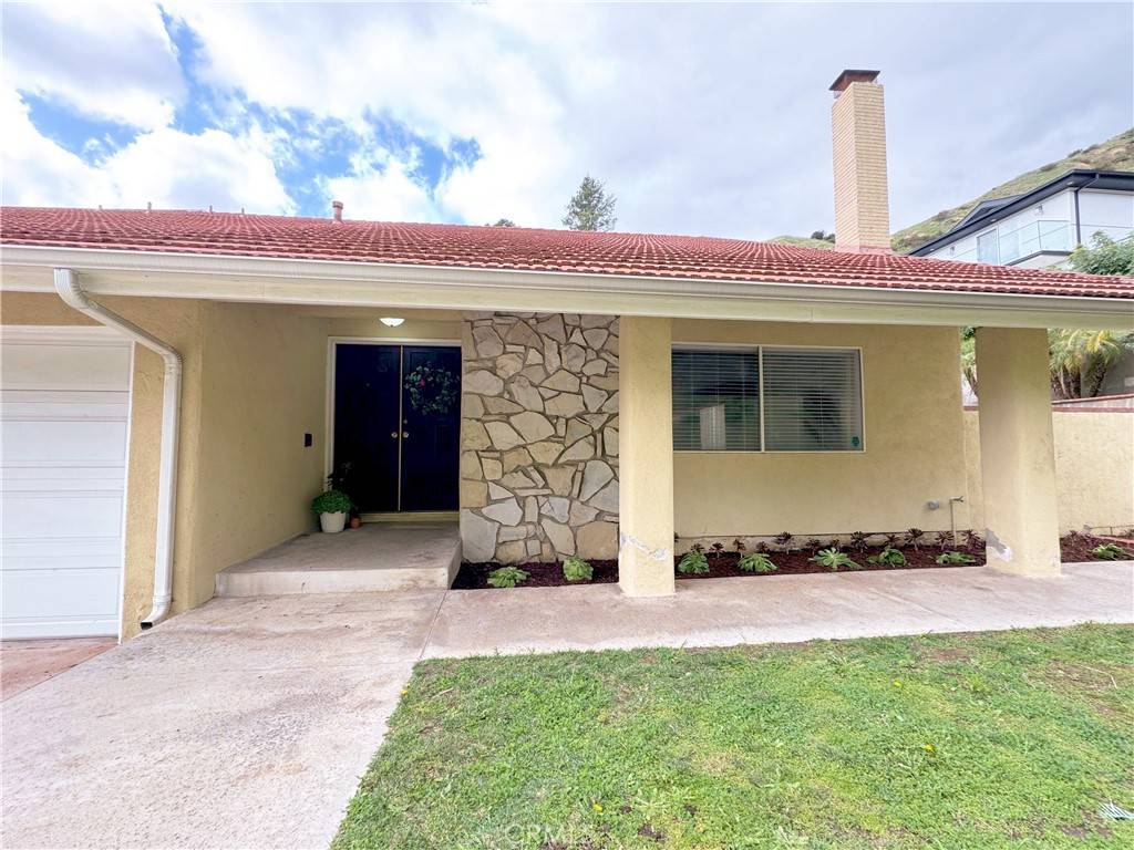 Sun Valley, CA 91352,9865 Lanark ST