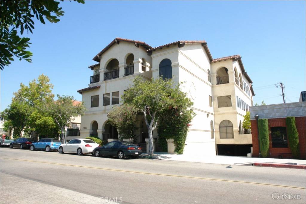 Glendale, CA 91206,206 N Jackson ST #202