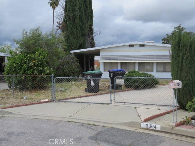 Hemet, CA 92543,324 Long ST