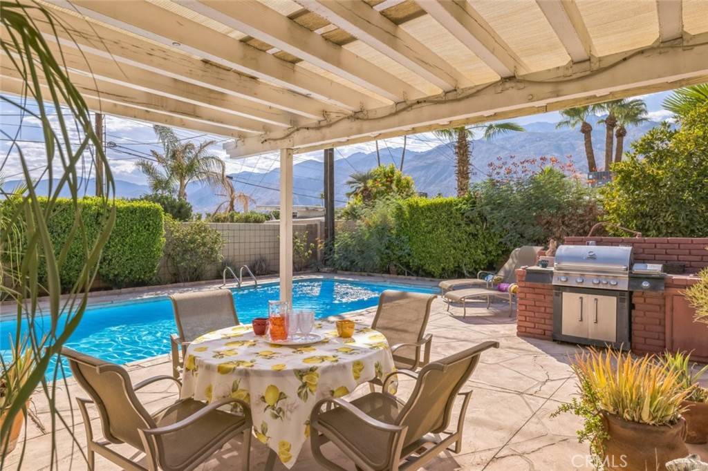 Palm Springs, CA 92262,533 N Sunrise WAY