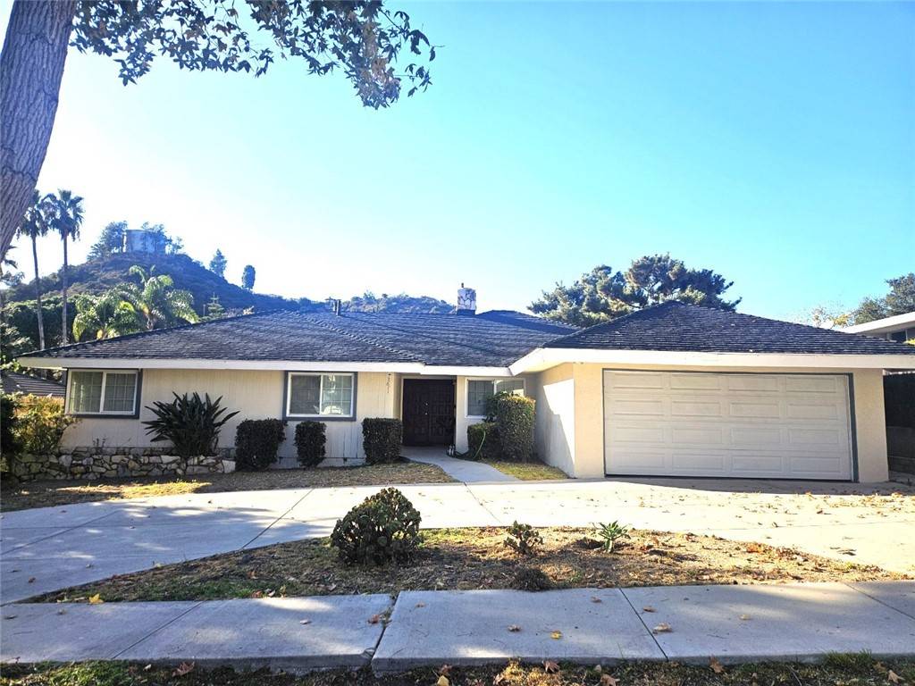 Tujunga, CA 91042,9611 Creemore DR