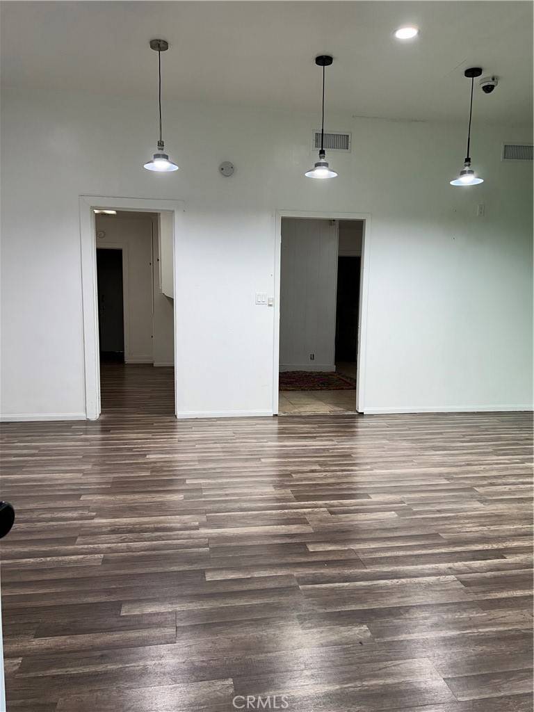 North Hollywood, CA 91606,11478 Oxnard ST