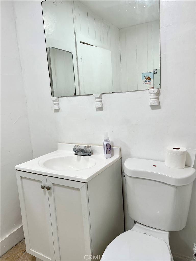 North Hollywood, CA 91606,11478 Oxnard ST