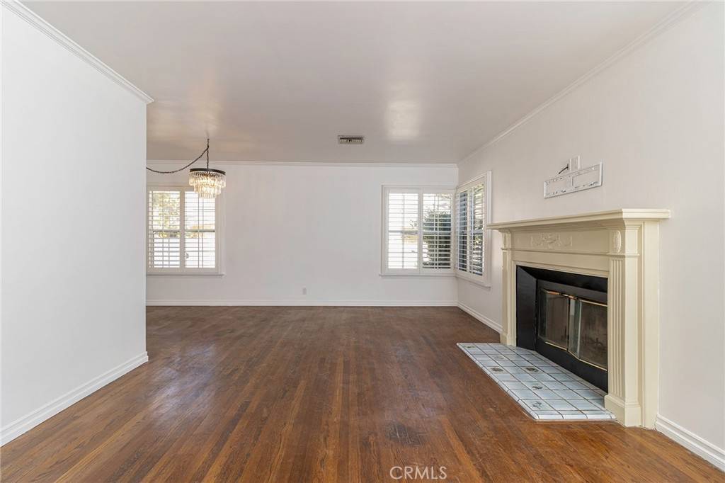 Tarzana, CA 91356,5901 Vanalden Avenue