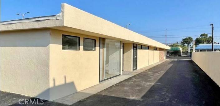 Riverside, CA 92506,3912 Merrill AVE
