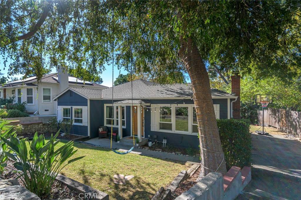 La Crescenta, CA 91214,3932 Los Olivos LN