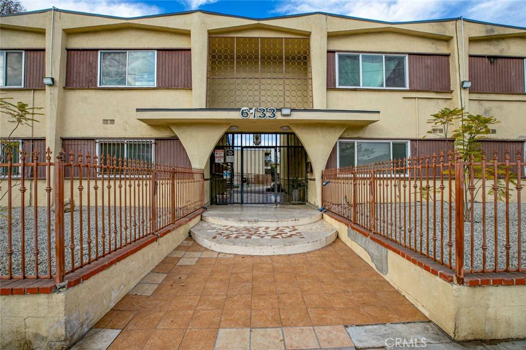 North Hollywood, CA 91606,6133 Whitsett AVE #25