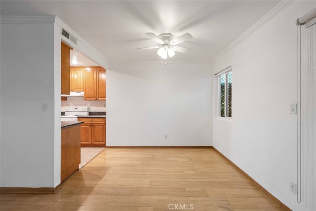 Encino, CA 91316,5412 Lindley AVE #308