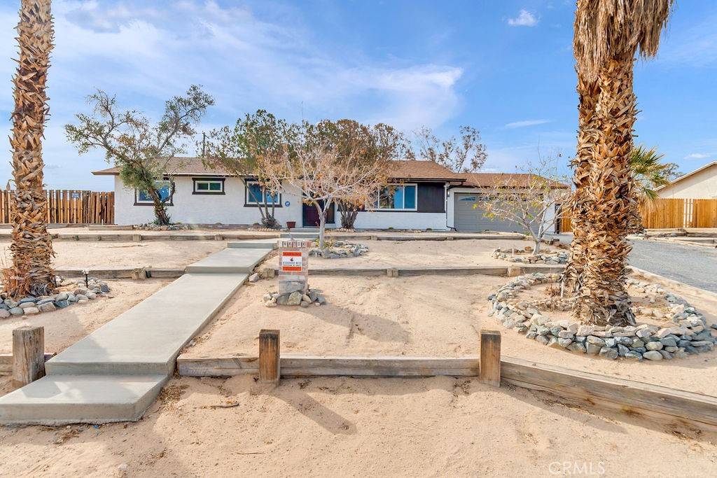 29 Palms, CA 92277,73843 White Sands DR