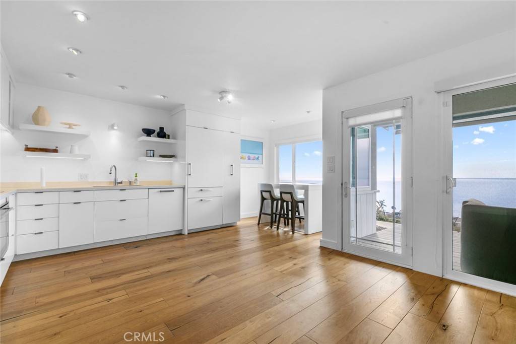 Laguna Beach, CA 92651,21722 Ocean Vista DR #B