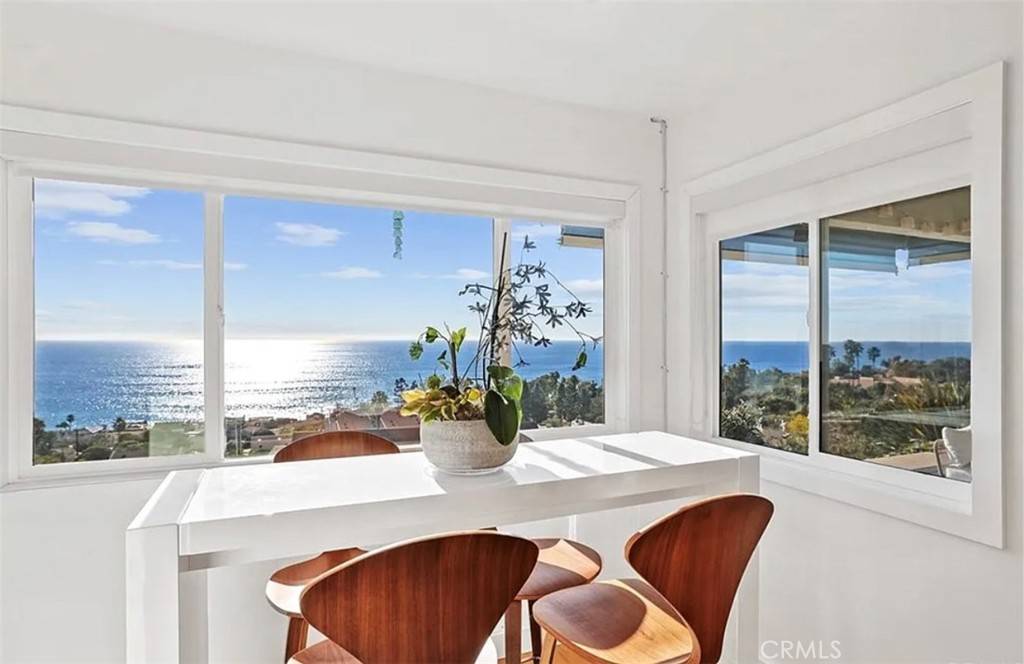 Laguna Beach, CA 92651,21722 Ocean Vista DR #B