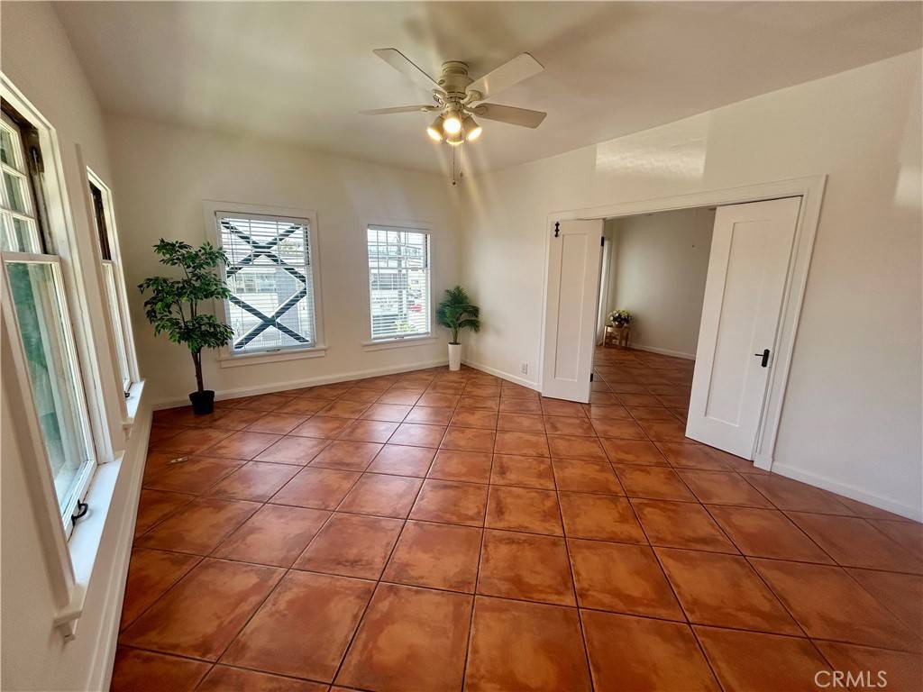 Los Angeles, CA 90006,2121 James M Wood BLVD #224