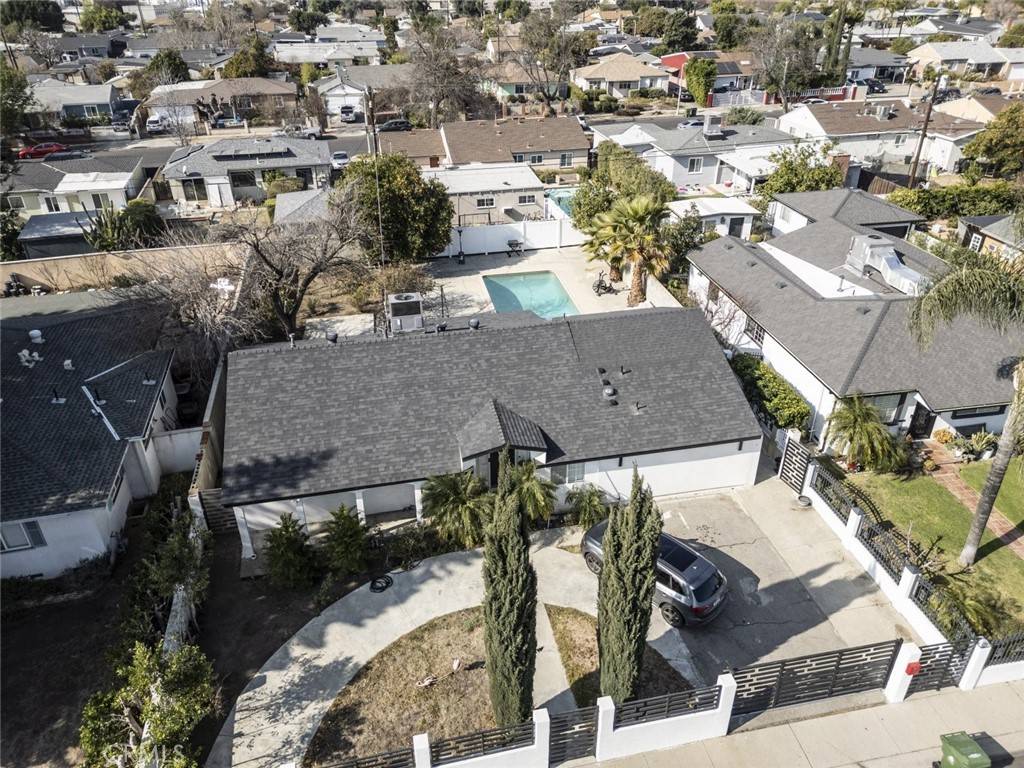 Panorama City, CA 91402,8813 Katherine AVE