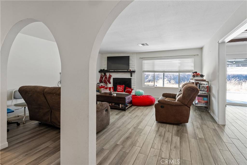 Quartz Hill, CA 93536,42553 40th ST W