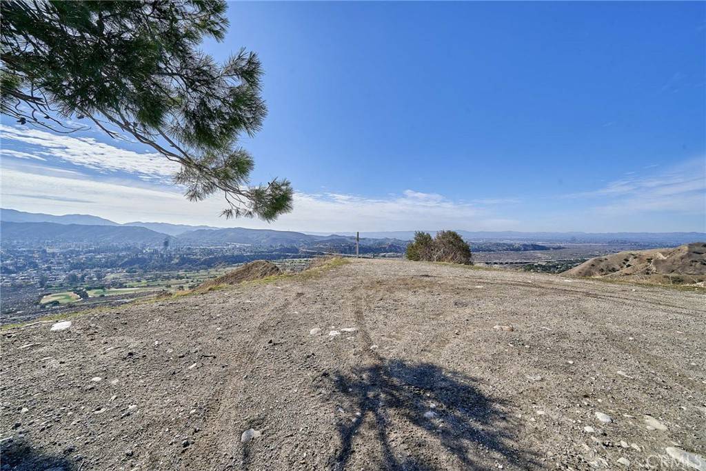 Sunland, CA 91040,9401 Tujunga Valley ST