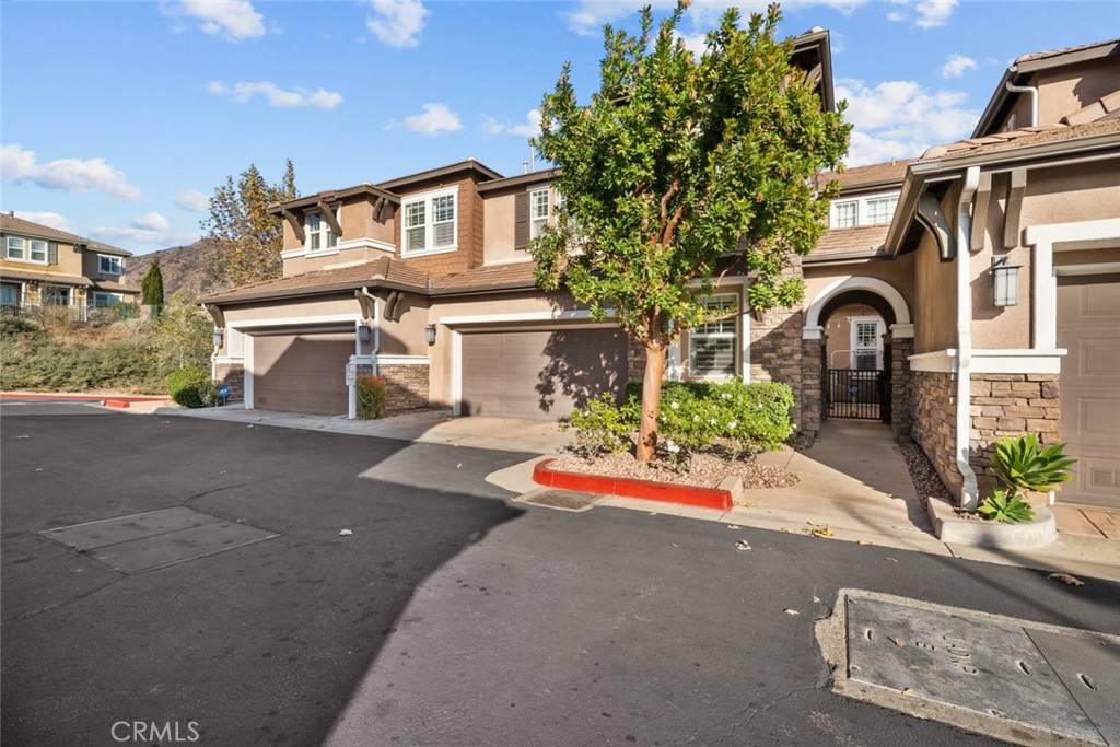 Rancho Cascades, CA 91342,16410 Nicklaus Drive #142