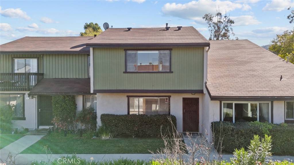 Sunland, CA 91040,8740 Wyngate ST #1/4