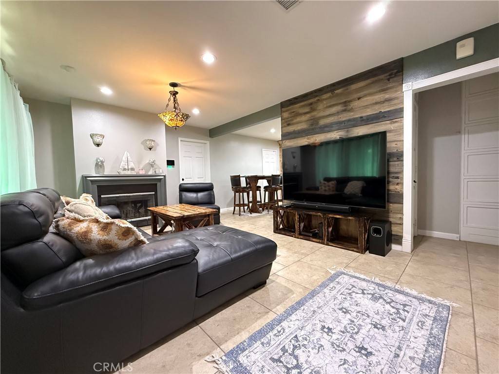 Lancaster, CA 93534,44515 Fern AVE