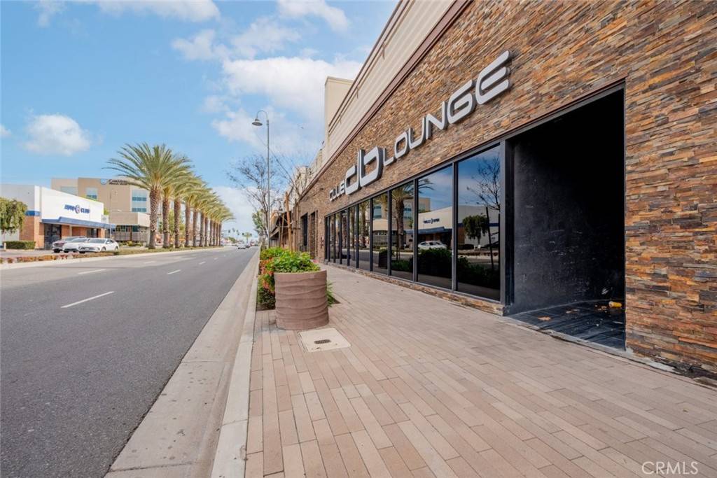 Downey, CA 90241,8206 Firestone BLVD