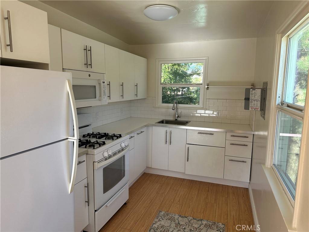 La Crescenta, CA 91214,2804 Piedmont AVE #B